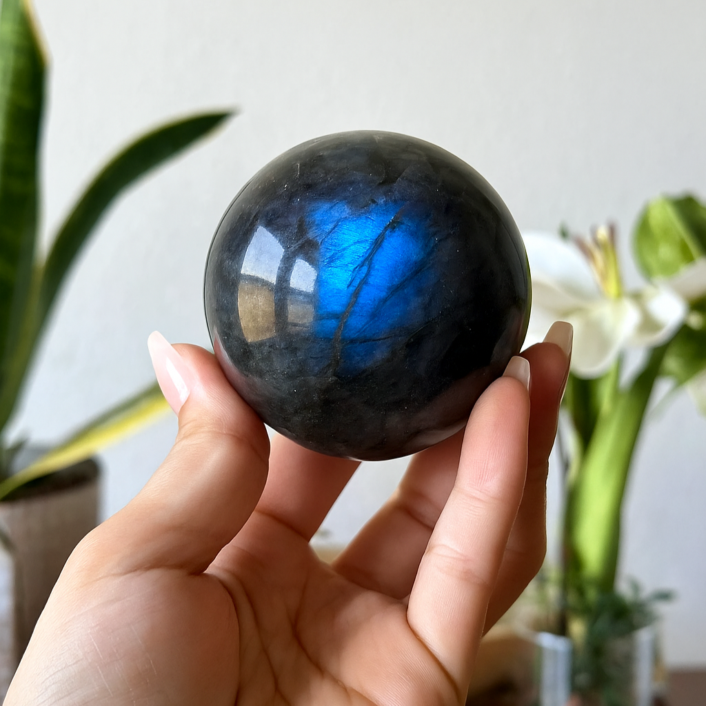 Labradorite sphere - Sattavgem